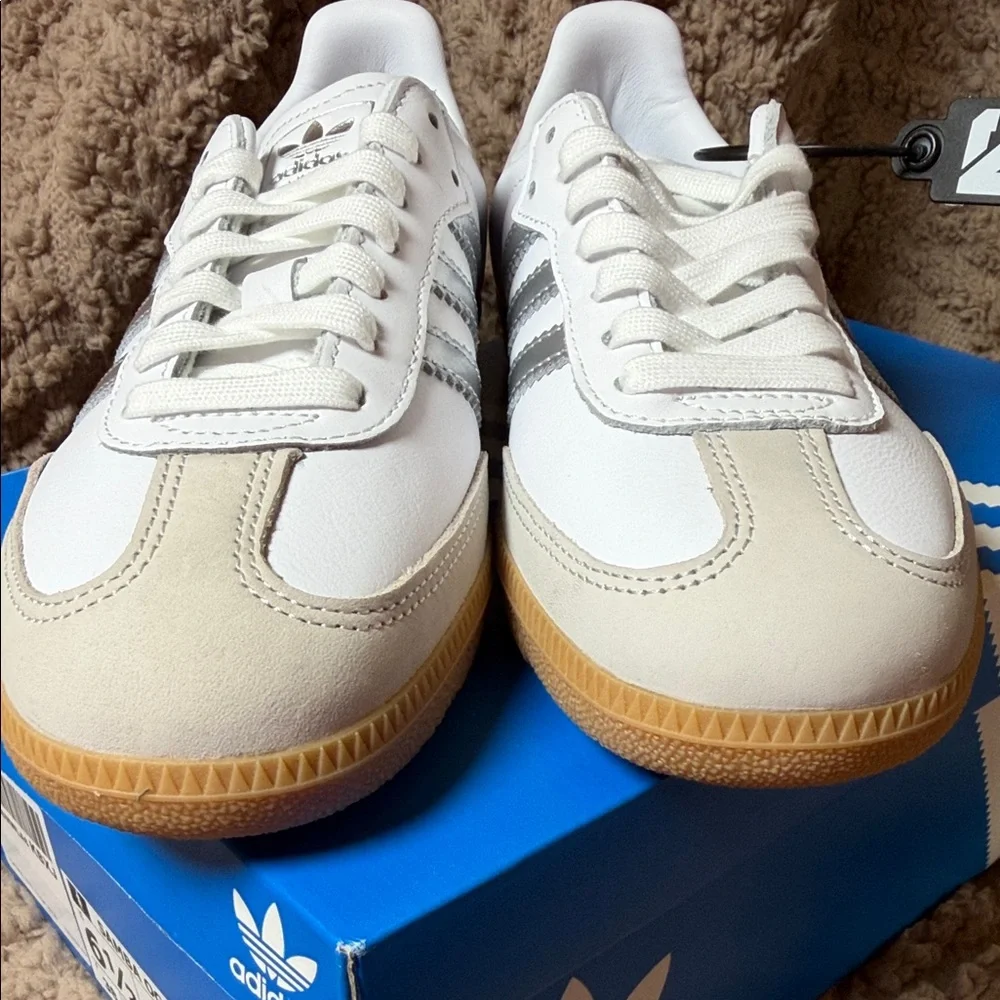Adidas Women’s Samba OG White and Gum Sneakers - Picture 7 of 14